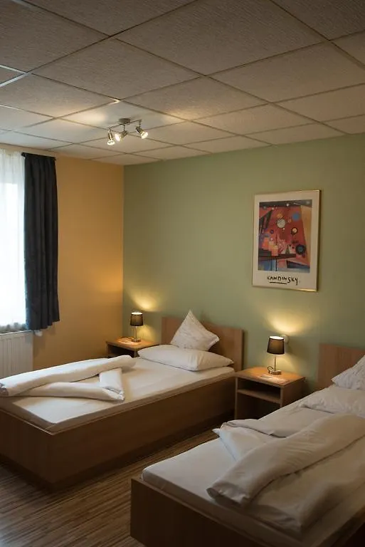 Rheinauer Hof - Bed & Breakfast MHG 3*,  Duitsland